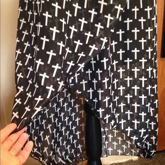 Rue 21 Cross Skirt XL EUC Goth High Low - Picture 2 of 8